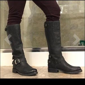 Frye Veronica Back Zip Boots Black